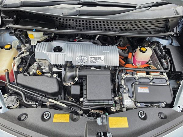 2013 Toyota Prius Alpha S Hybrid 7 Seats Low *43K* Kms Rev Cam/Bluetooth Alloys Finance Available Carousel 17