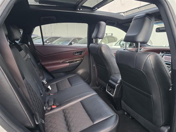 2015 Toyota Harrier Hybrid 4WD BodyKit SUNROOF Leather Adaptive Cruise Rev Cam Finance Available Carousel 2