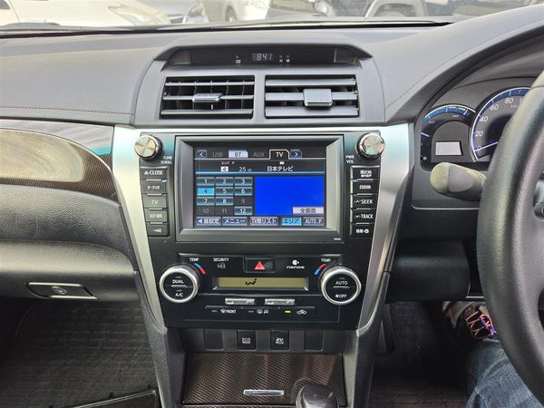 2013 Toyota Camry Hybrid G Pkg Cruise Electric Seat Alloys Rev Cam/Bluetooth Keyless Finance Available Carousel 13