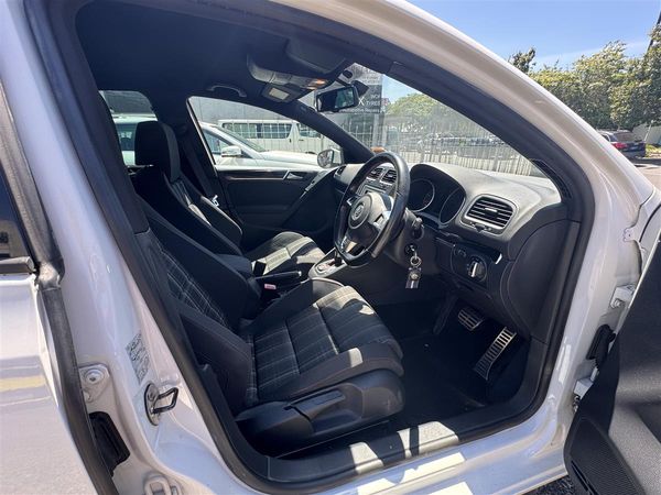 2011 Volkswagen Golf GTI Carousel 7