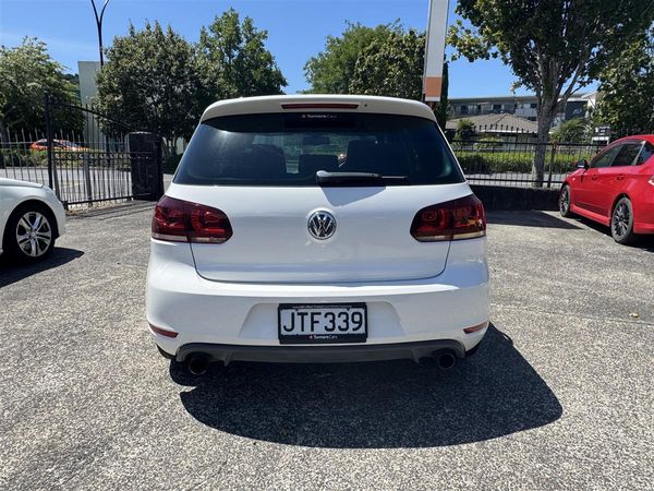 2011 Volkswagen Golf GTI Carousel 4