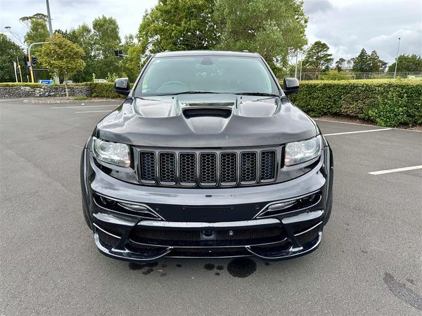 2013 Jeep Grand Cherokee 6.4L HEMI SRT8 Carousel 4