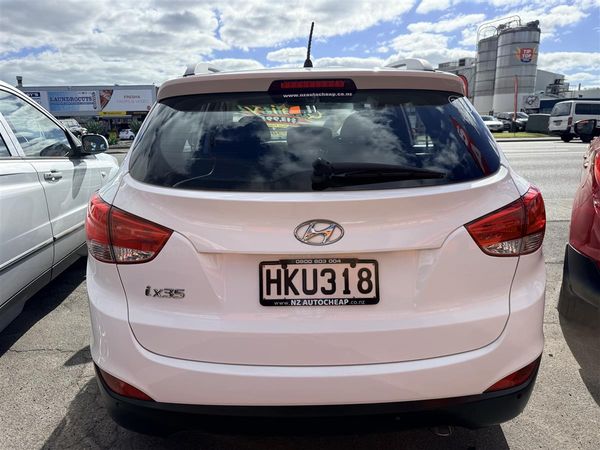 2014 Hyundai iX35 GDI2.06A 2.0P6A/SW5S Carousel 6