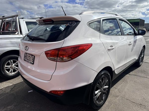 2014 Hyundai iX35 GDI2.06A 2.0P6A/SW5S Carousel 5