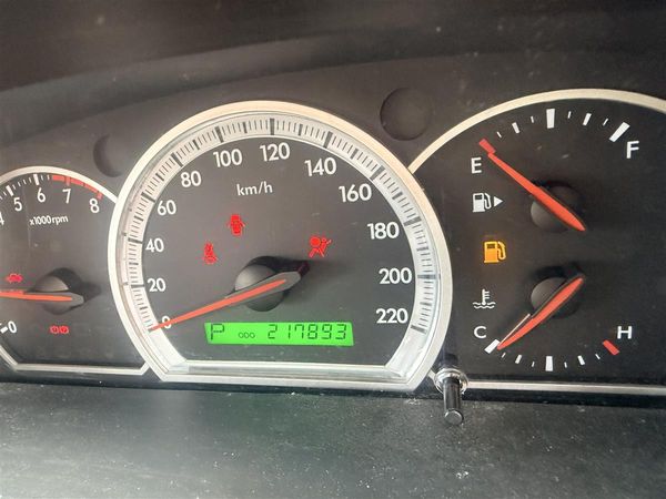 2007 Holden Epica CDXI Carousel 10