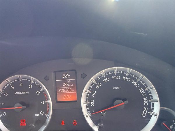 2012 Suzuki Swift GLX 1.4 5DR Carousel 10