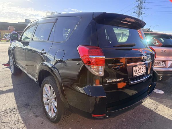 2011 Toyota Vanguard Carousel 7