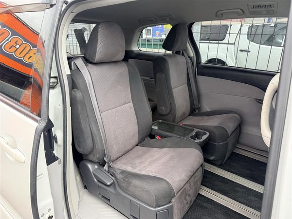 2006 Toyota Estima V6 AERAS Carousel 8