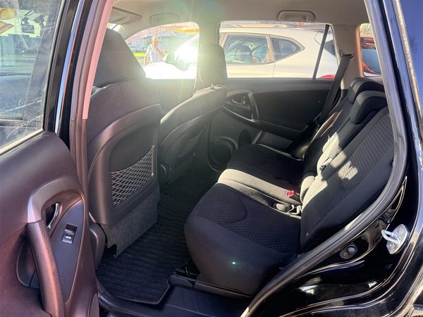 2011 Toyota Vanguard Carousel 9