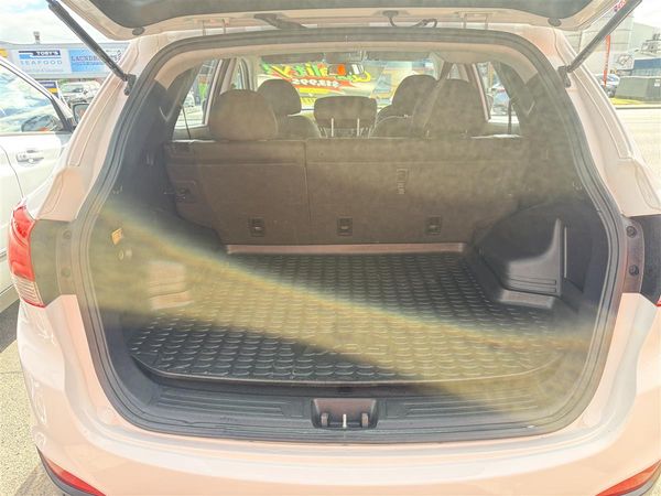 2014 Hyundai iX35 GDI2.06A 2.0P6A/SW5S Carousel 11