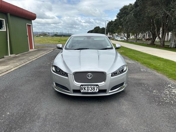 2012 Jaguar XF 3.0P V6 Luxury Carousel 2
