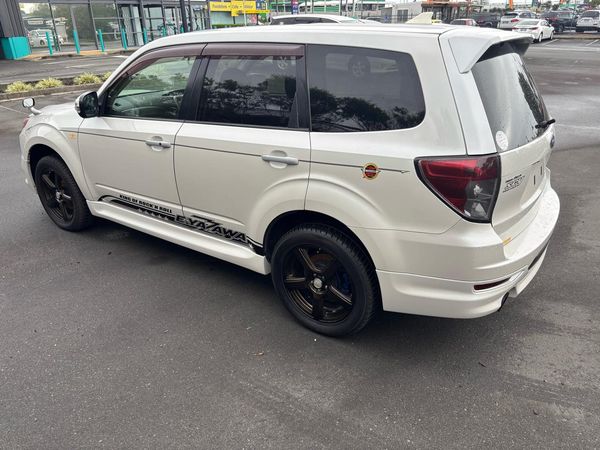 2012 Subaru Forester XT AWD Carousel 6