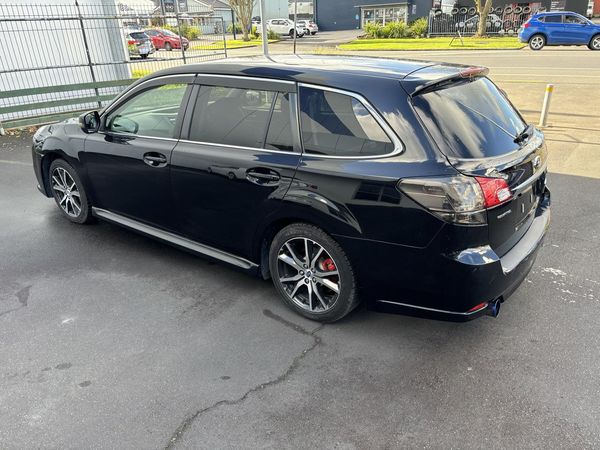 2014 Subaru Legacy 20GT AWD Carousel 4