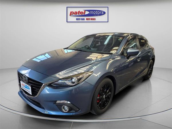 2015 Mazda Axela Carousel 5