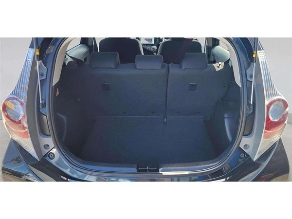 2012 Toyota Aqua HYBRID Carousel 7
