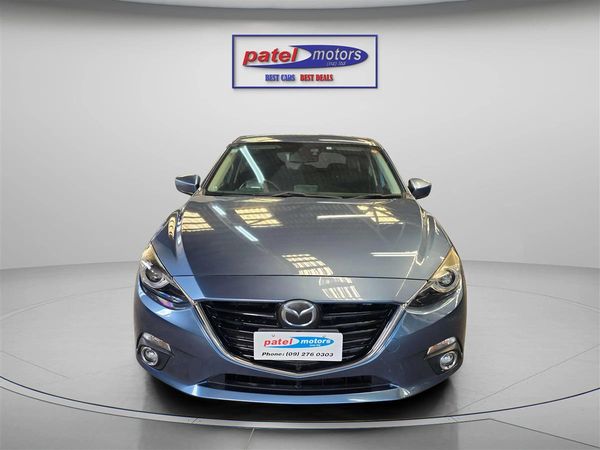 2015 Mazda Axela Carousel 1