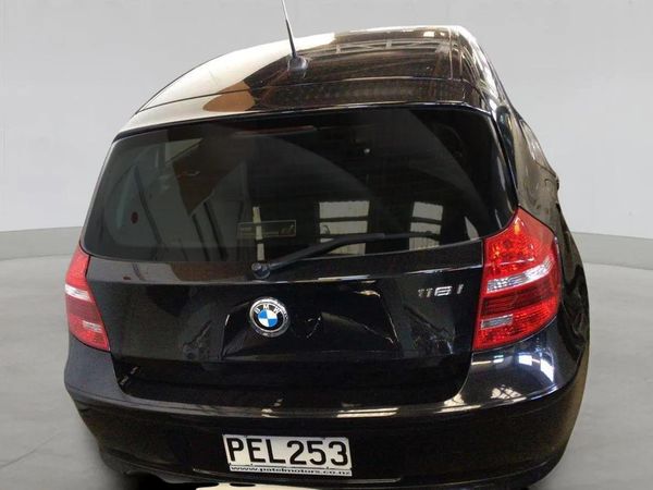 2010 BMW 116i Carousel 1
