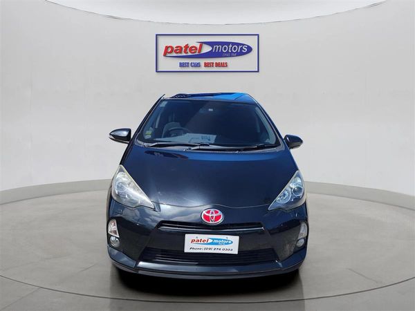 2012 Toyota Aqua HYBRID Carousel 1