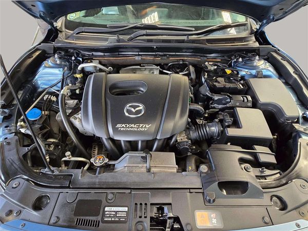 2015 Mazda Axela Carousel 19