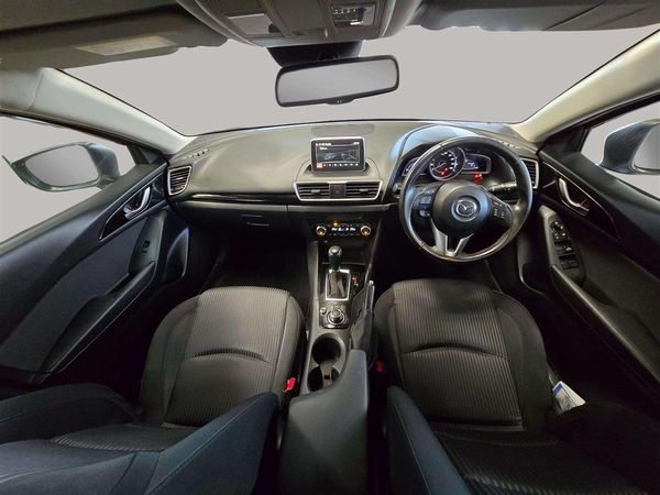 2016 Mazda Axela Carousel 14