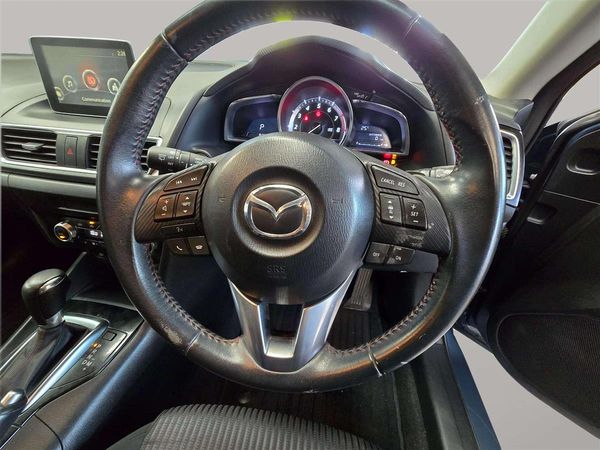 2015 Mazda Axela Carousel 15