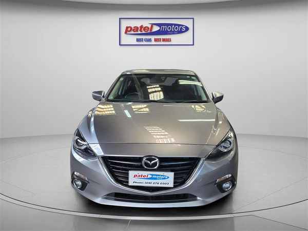2016 Mazda Axela Carousel 1