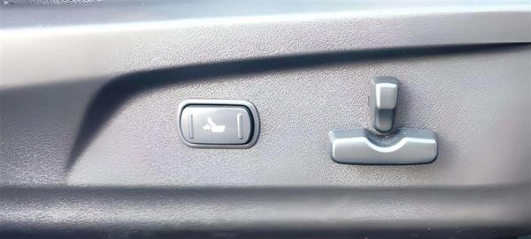 2010 Subaru Legacy Carousel 13