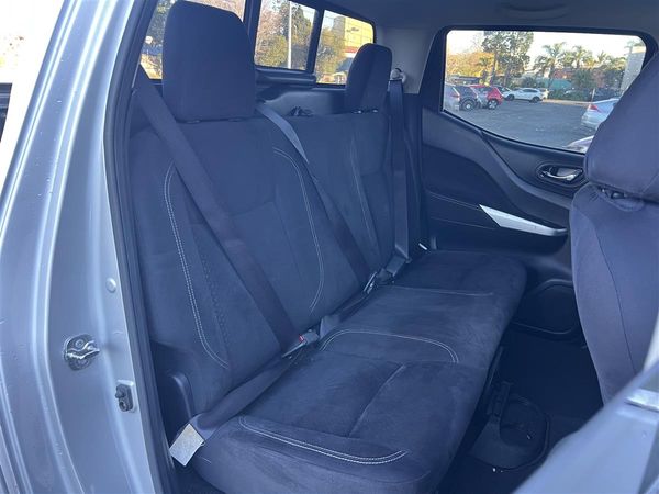 2015 Nissan Navara ST 2.3D/7AM/UT/4DR/5 Carousel 14