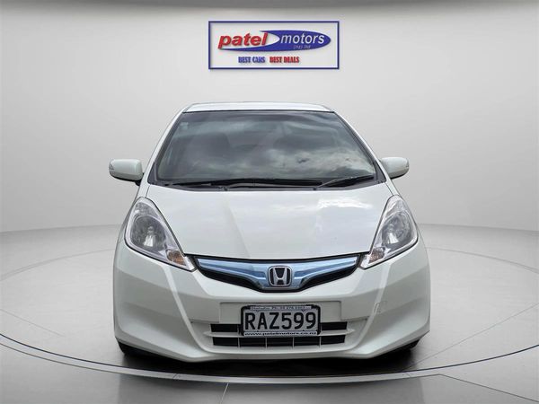 2012 Honda Fit HYBRID !! Top Spec !! heated seats !! Cruise control !! Reverse camera Carousel 1