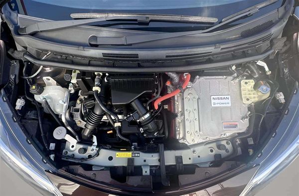 2016 Nissan Note E POWER Carousel 15
