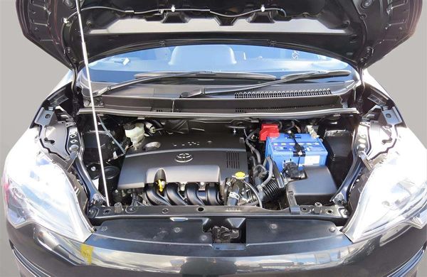 2013 Toyota Spade Carousel 15