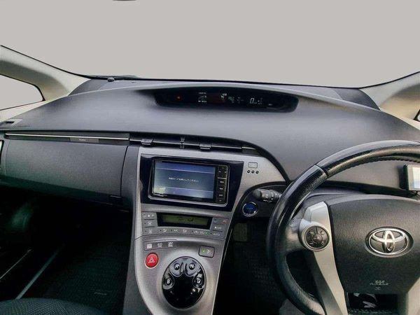 2014 Toyota Prius PETROL HYBRID Carousel 12
