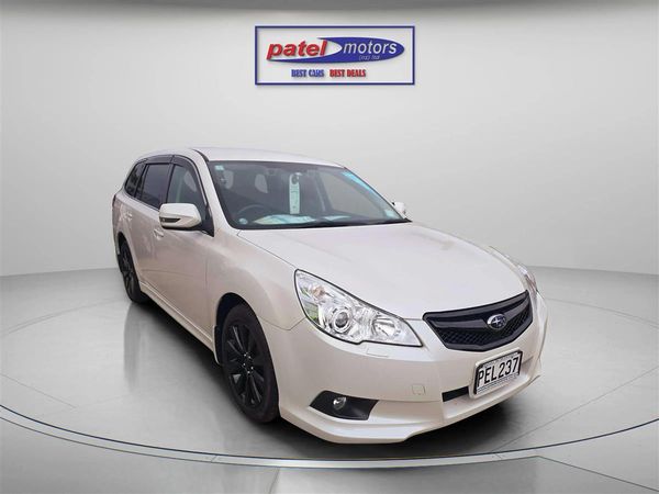 2010 Subaru Legacy Carousel 2