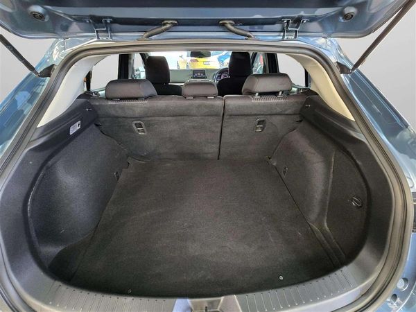 2015 Mazda Axela Carousel 11