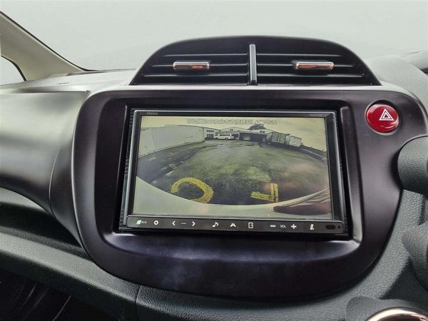 2012 Honda Fit HYBRID !! Top Spec !! heated seats !! Cruise control !! Reverse camera Carousel 19