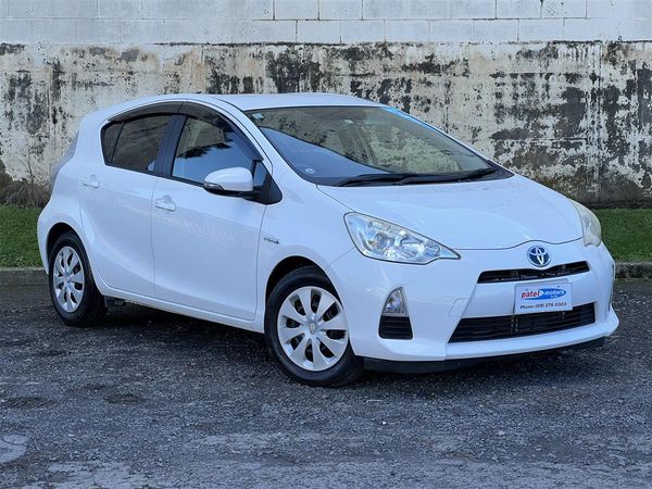 2012 Toyota Aqua G / PUSH START Carousel 11