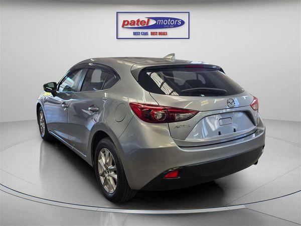2016 Mazda Axela Carousel 7