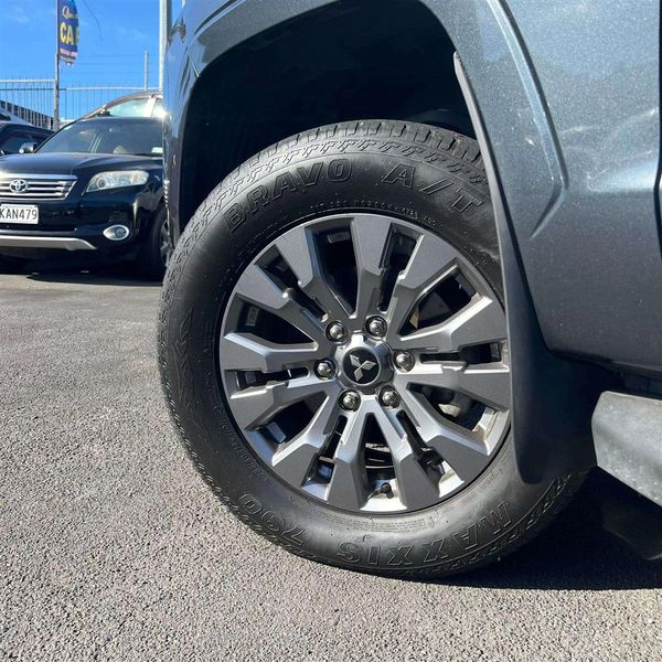 2024 Mitsubishi Triton DC GLXR 6AT 2.4DT NZ New !! TowBar Carousel 17
