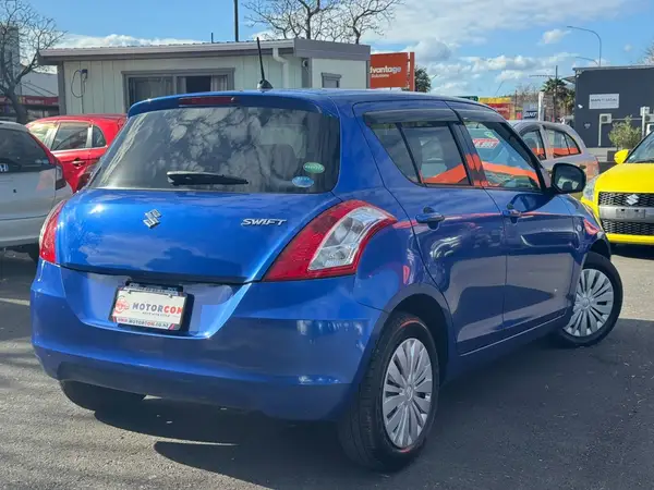 2014 Suzuki Swift XG Carousel 6