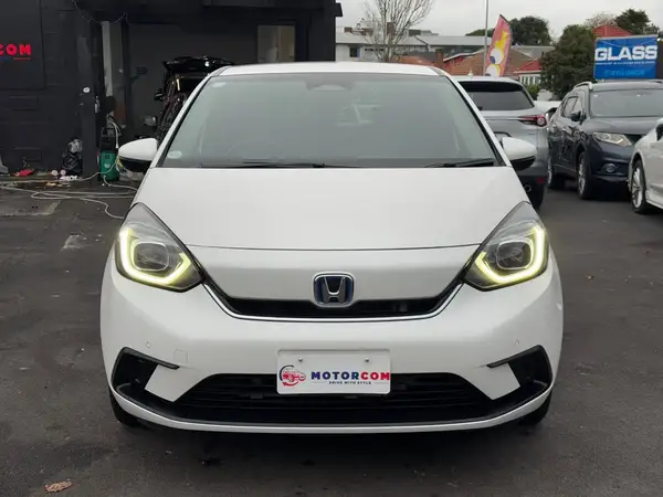 2020 Honda Fit E:HEV HOME Carousel 1