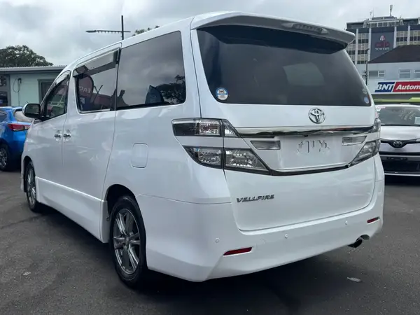 2012 Toyota Vellfire 2.4Z Carousel 6