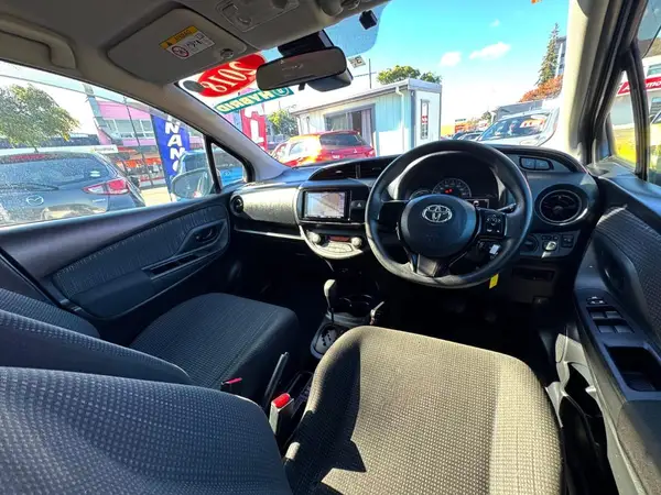 2018 Toyota Vitz Carousel 2