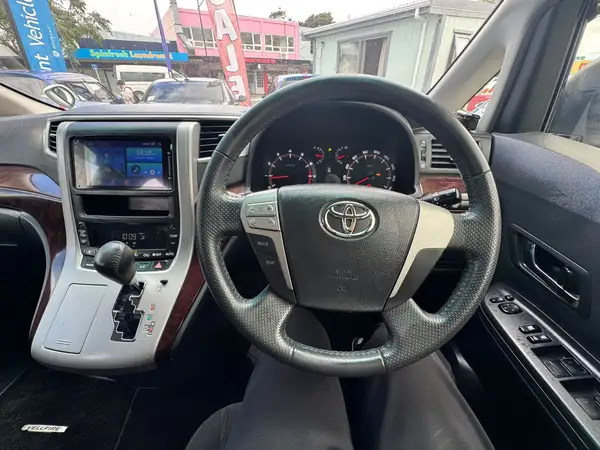 2012 Toyota Vellfire 2.4Z Carousel 1