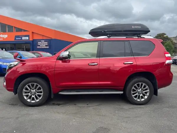 2016 Toyota Land Cruiser Prado 4WD, Towbar, 7 Seater Carousel 3