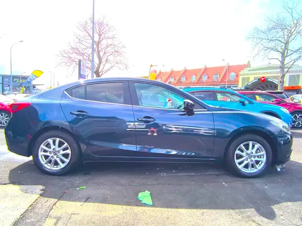 2014 Mazda Axela HYBRID HYBRID -C Carousel 3