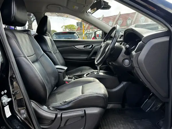 2015 Nissan X-Trail 20X EMERGENCY BRAKE PACKAGE Carousel 1