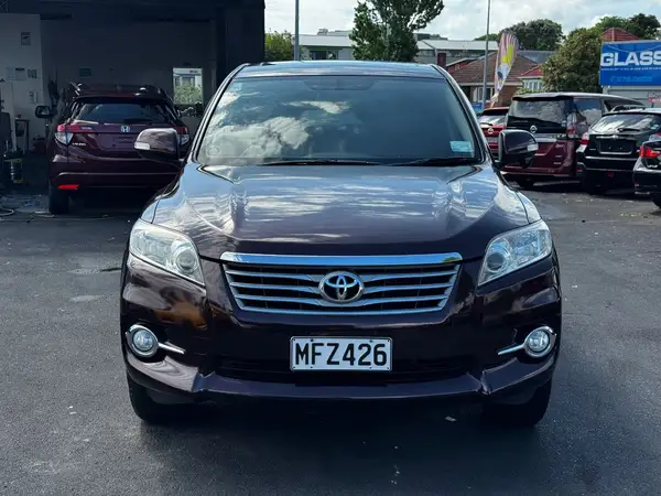 2010 Toyota Vanguard Carousel 1