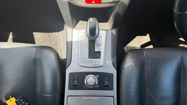 2010 Subaru Legacy Carousel 9