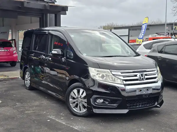 2012 Honda Step Wagon SPADA Z INTERNAVI SELECTION