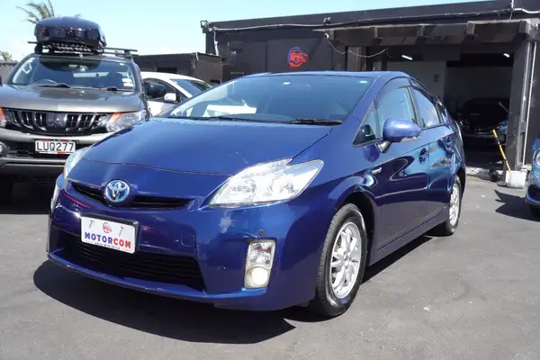 2010 Toyota Prius Carousel 8